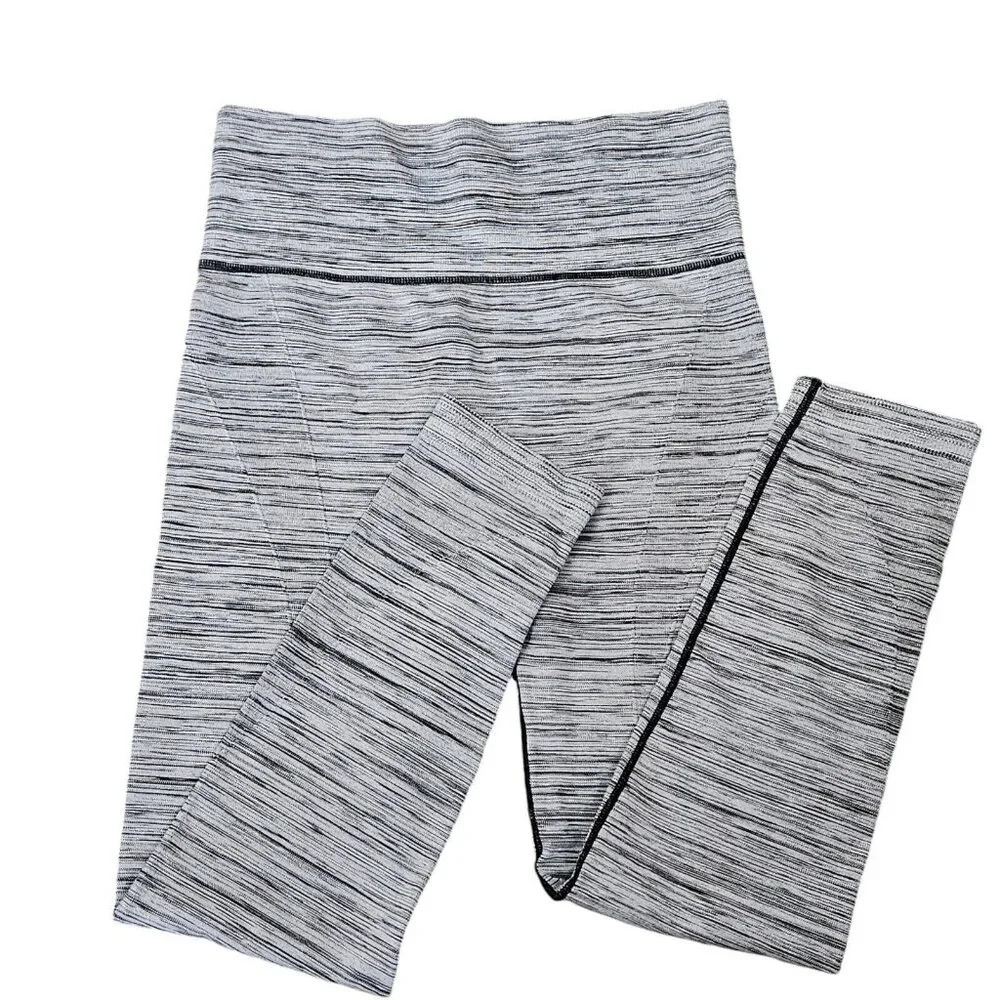 One 5 One Size L/XL Gray Black Leggings High Waist Stretch Pants Contrast Stitch